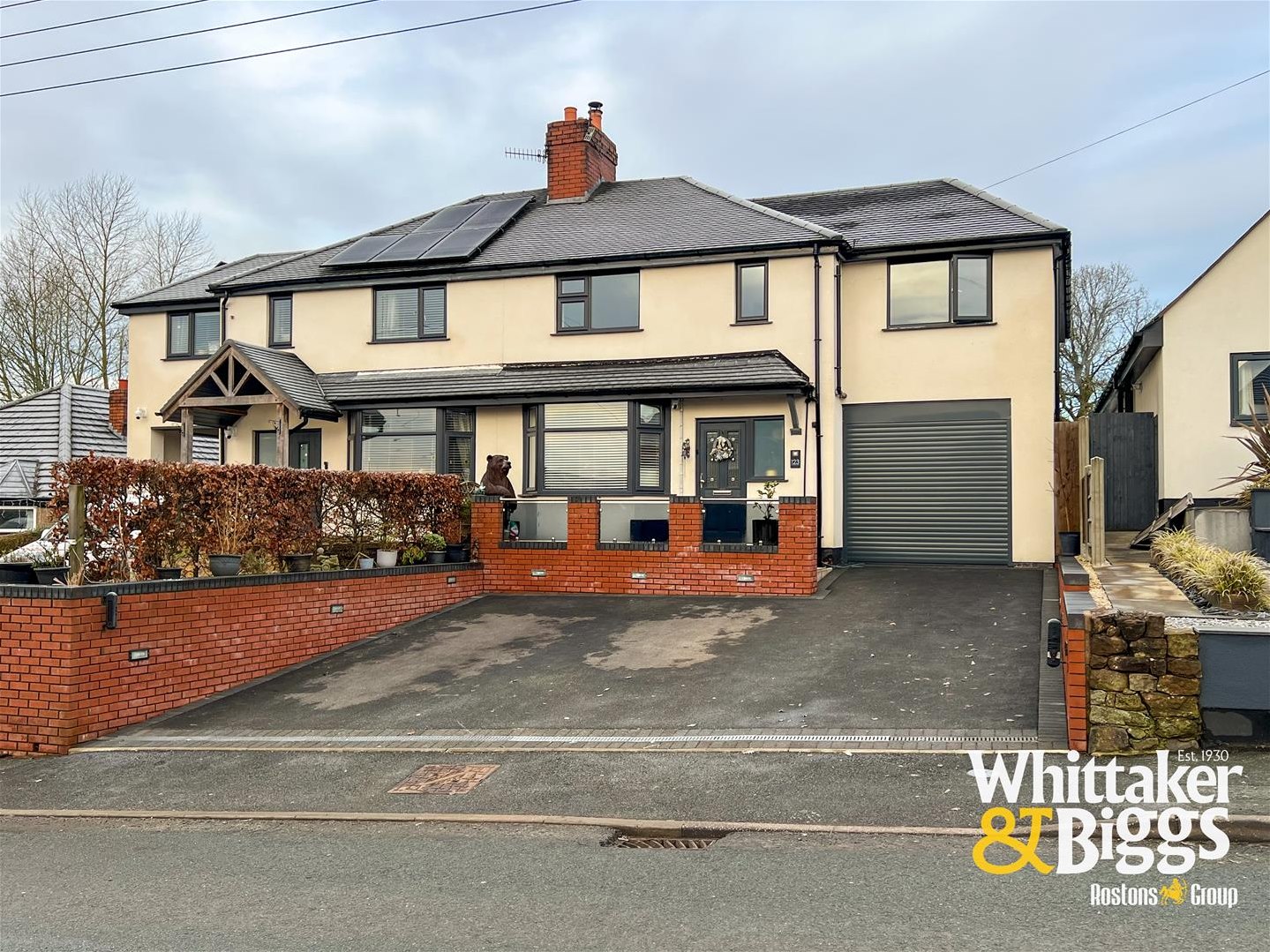 5 bedroom Semi-detached house For Sale