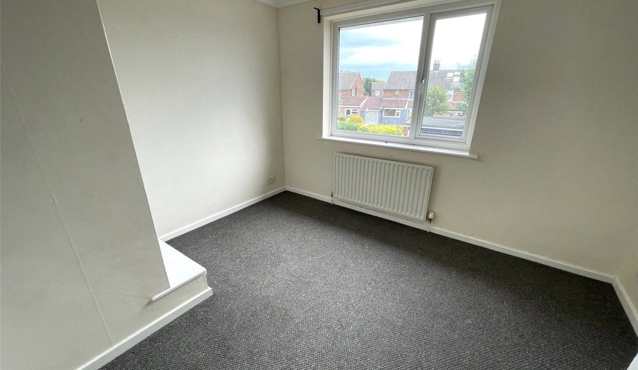 4 bedroom Apartment To Let