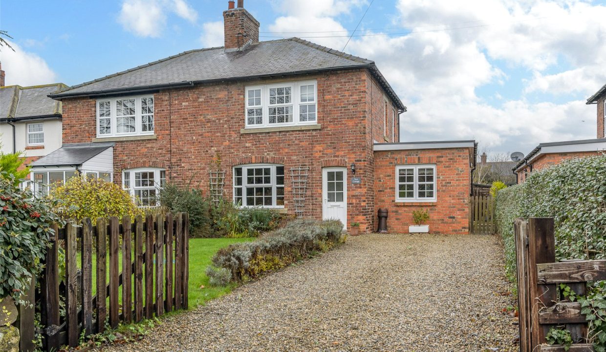  Detached house For Sale