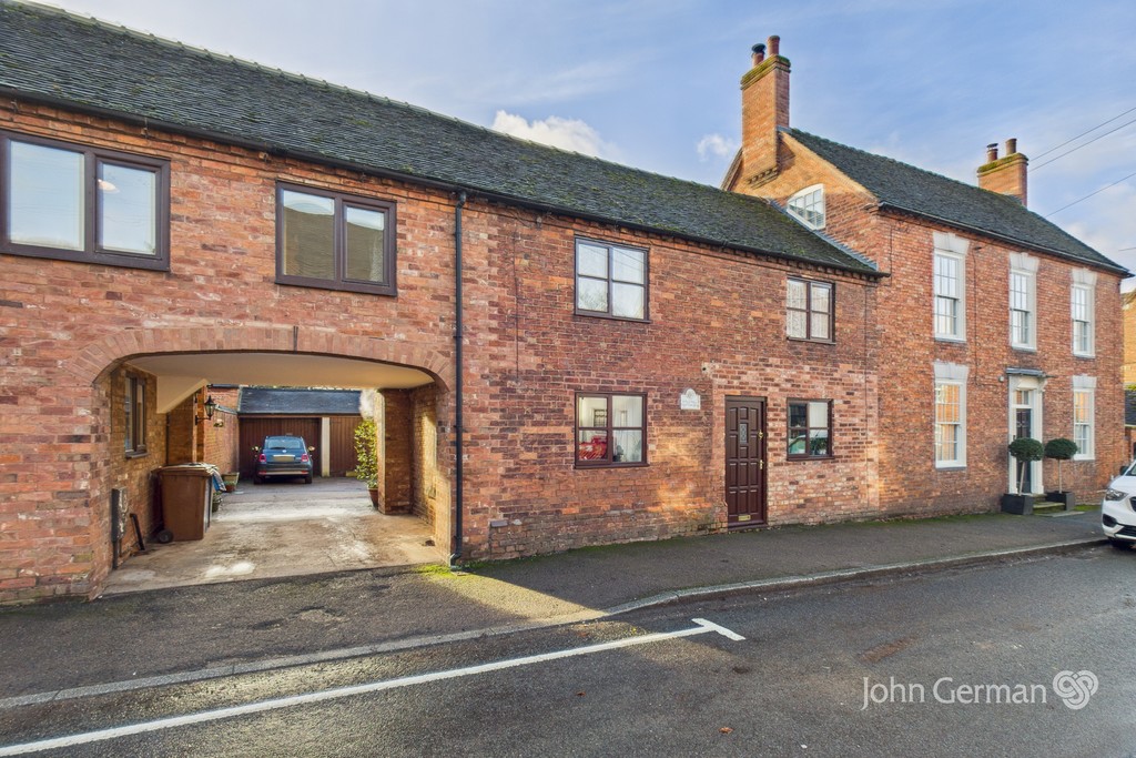 3 bedroom Cottage For Sale