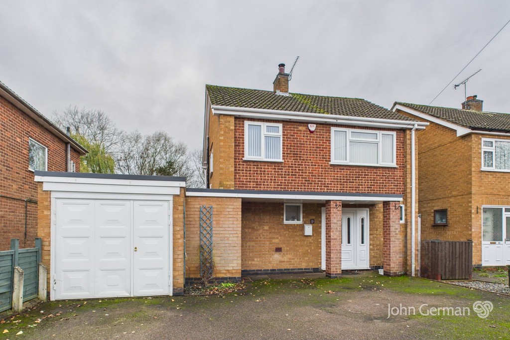 3 bedroom Detached house For Sale
