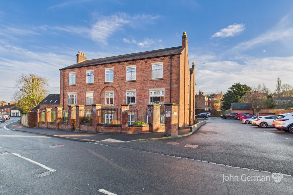 1 bedroom  For Sale