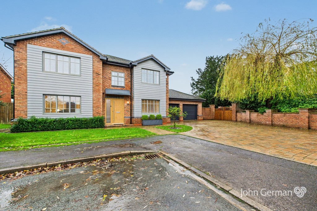 4 bedroom Detached house For Sale