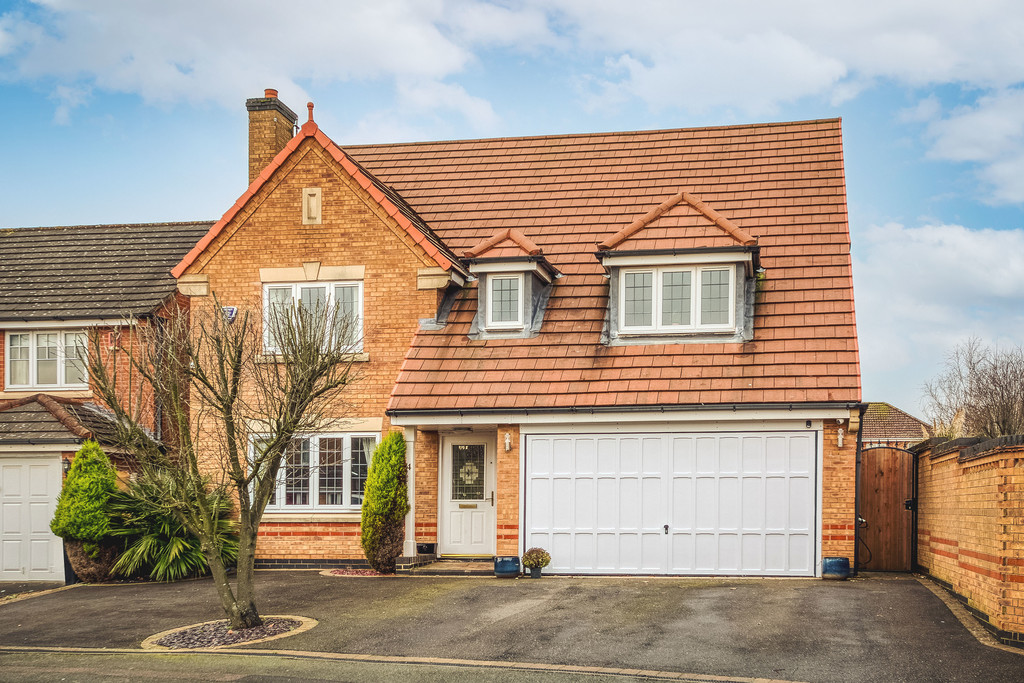 4 bedroom Detached house For Sale