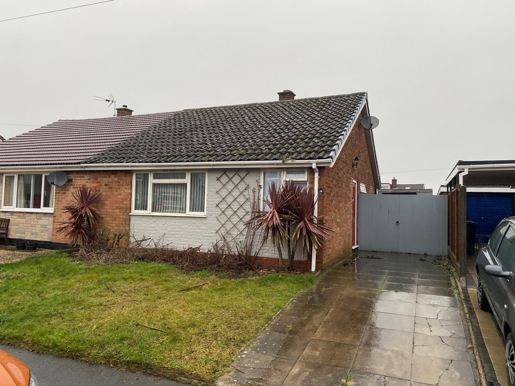 2 bedroom Semi-detached house For Sale