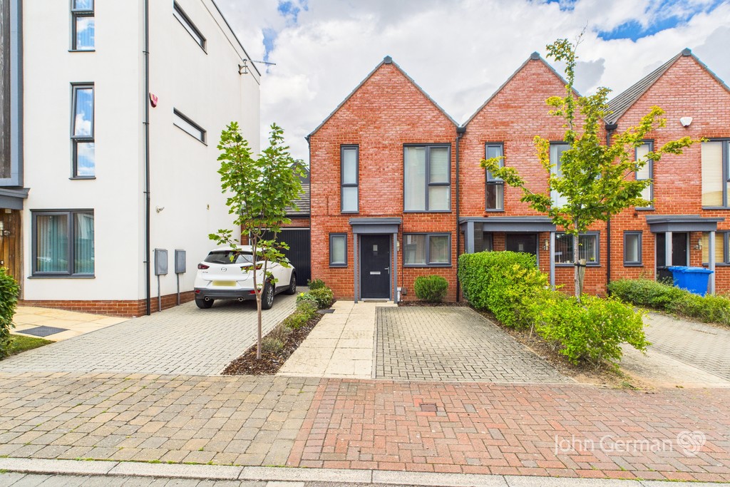 2 bedroom  For Sale