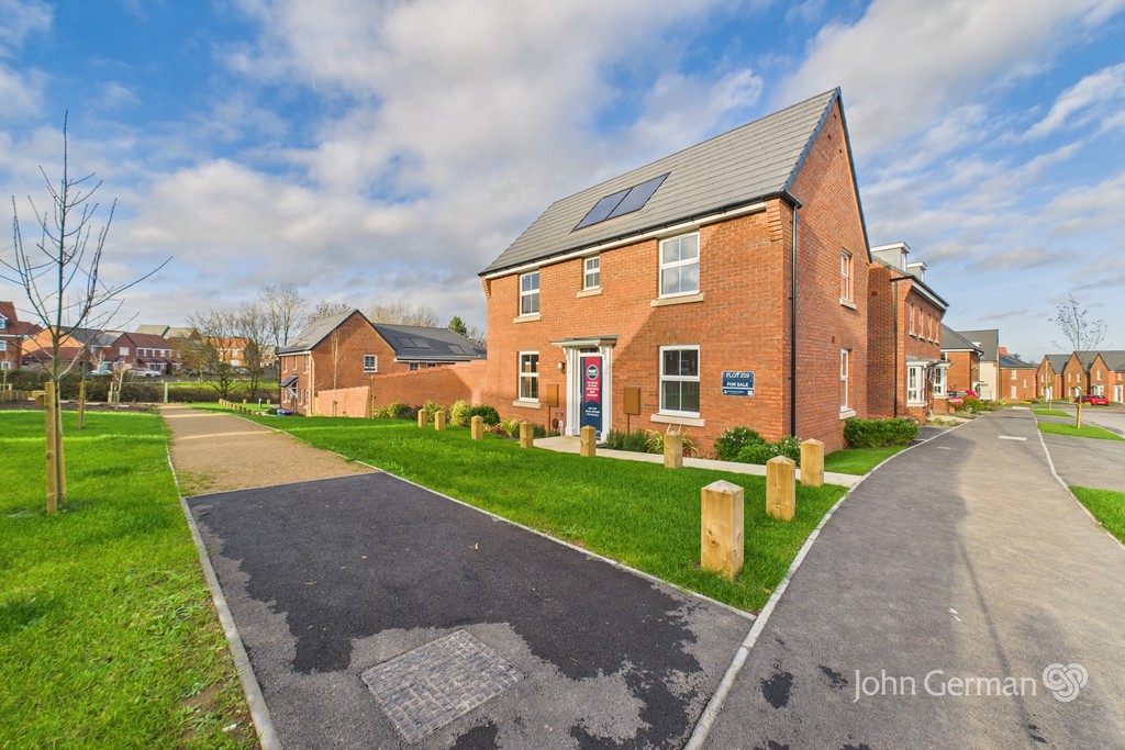 3 bedroom Detached house For Sale