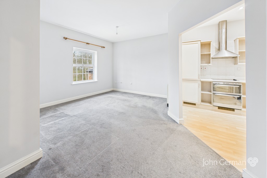 1 bedroom Apartment For Sale