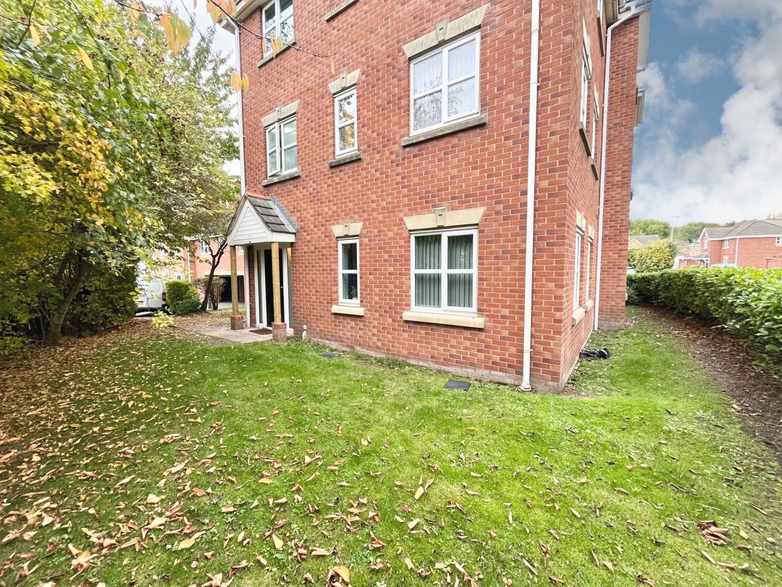 4 bedroom Town house For Sale