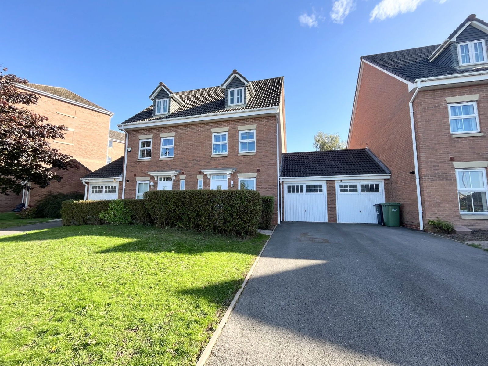 3 bedroom Town house Under Offer