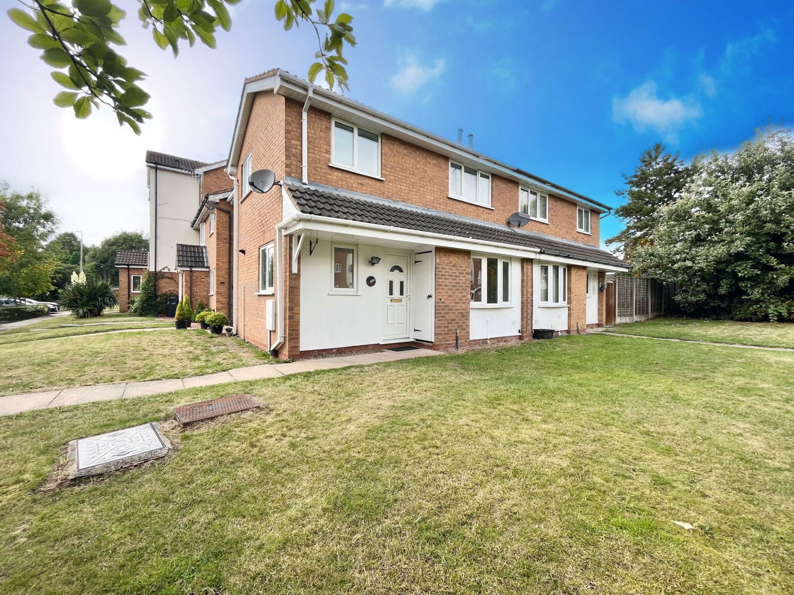 2 bedroom Terraced House Under Offer