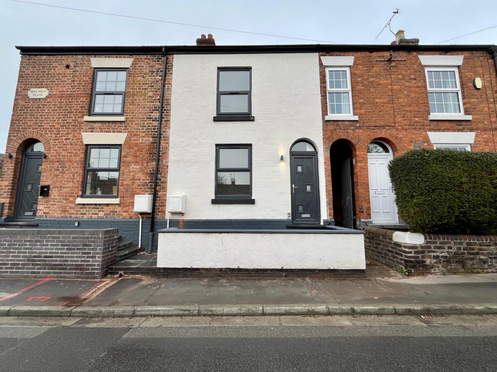3 bedroom Terraced House To Let