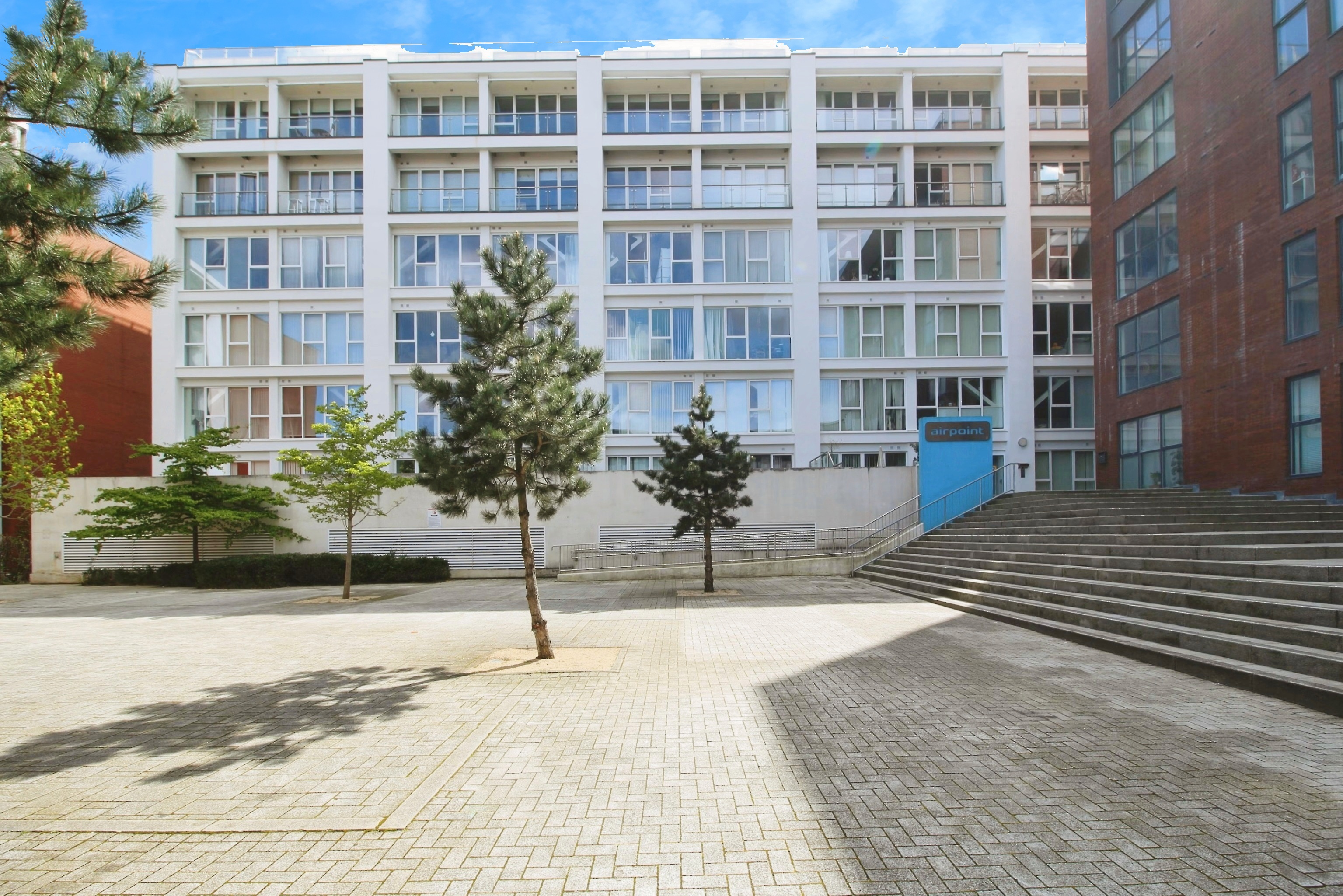 2 bedroom Flat Under Offer