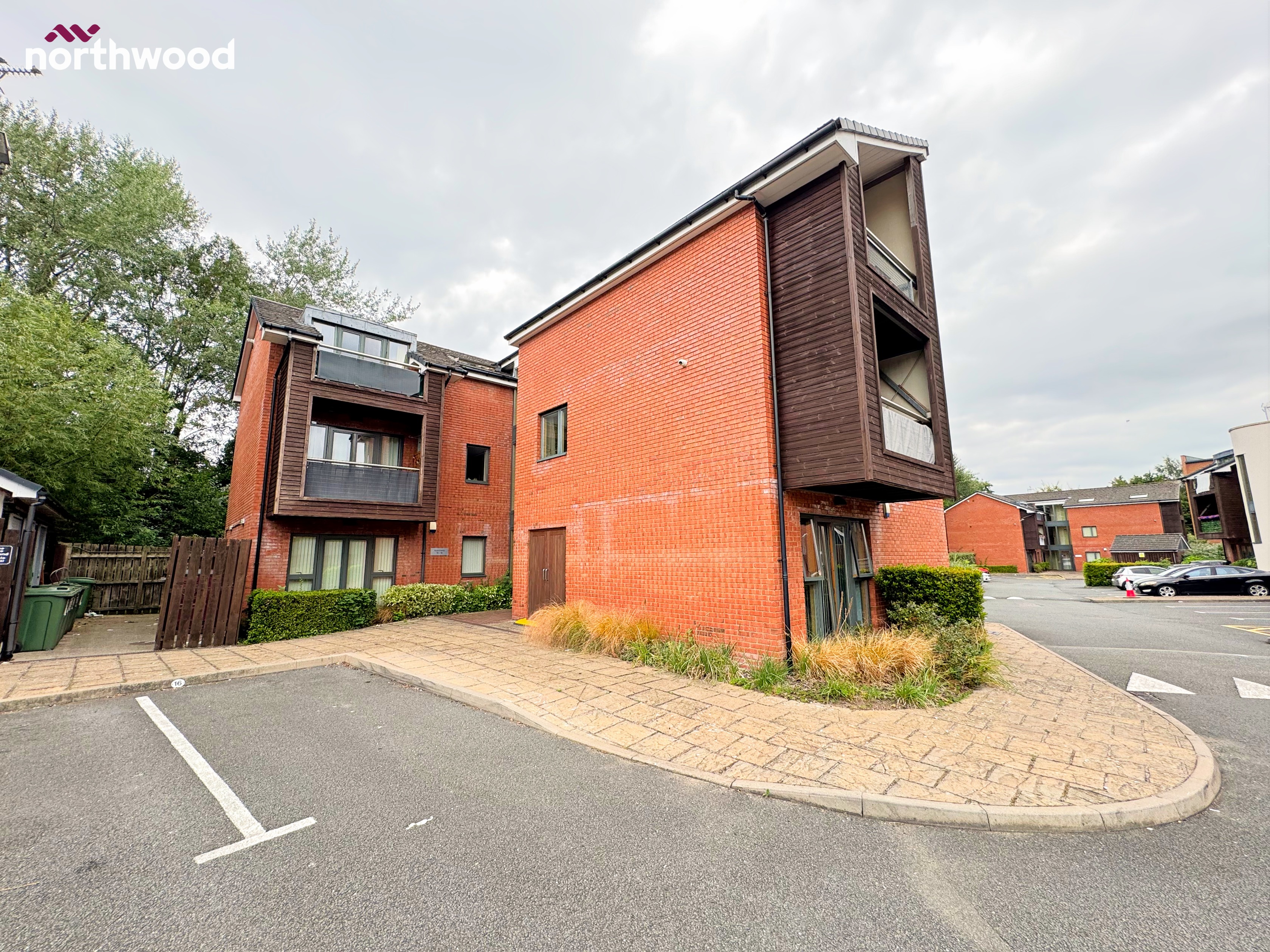 2 bedroom Flat Under Offer
