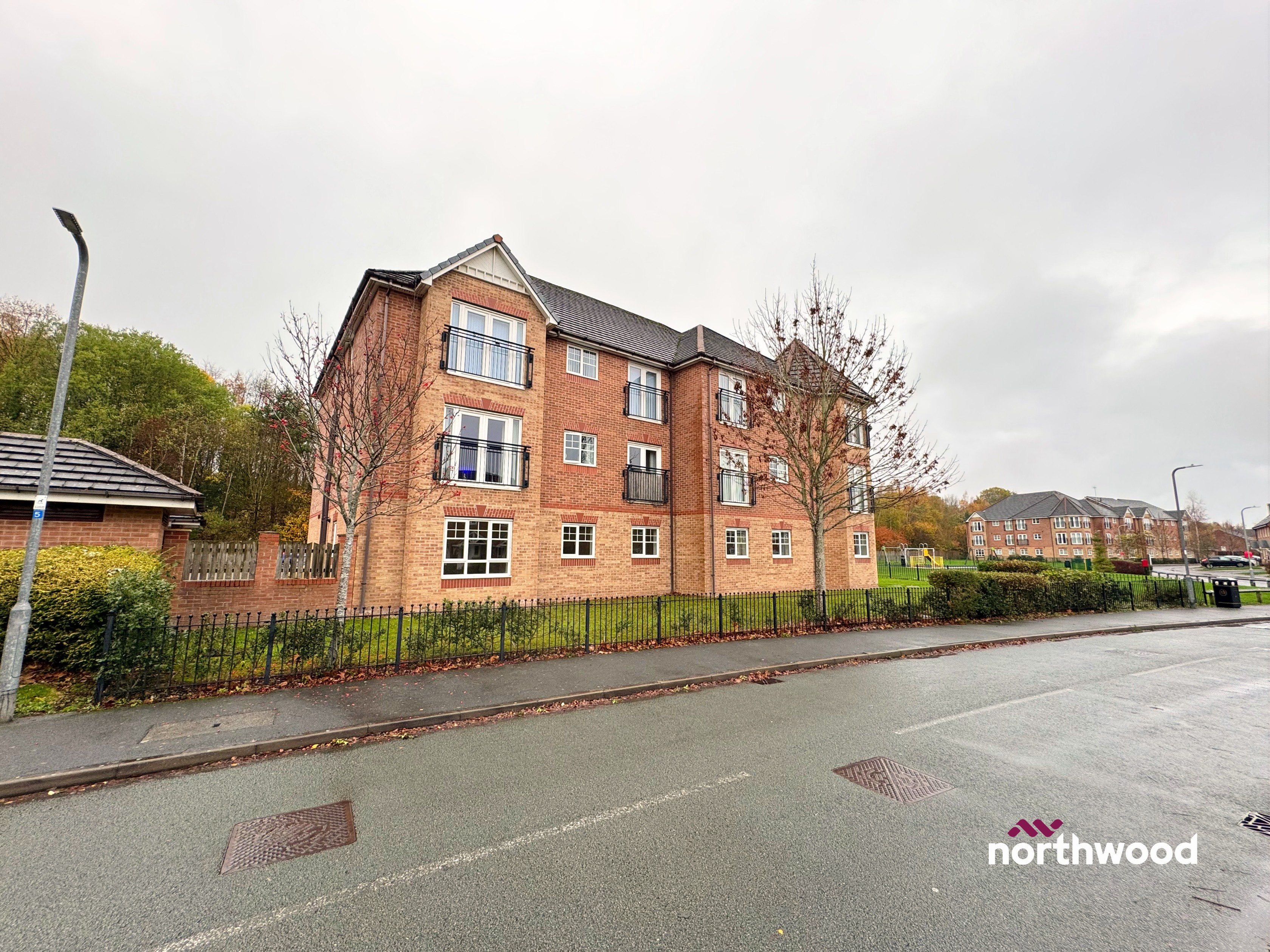 2 bedroom Flat Under Offer