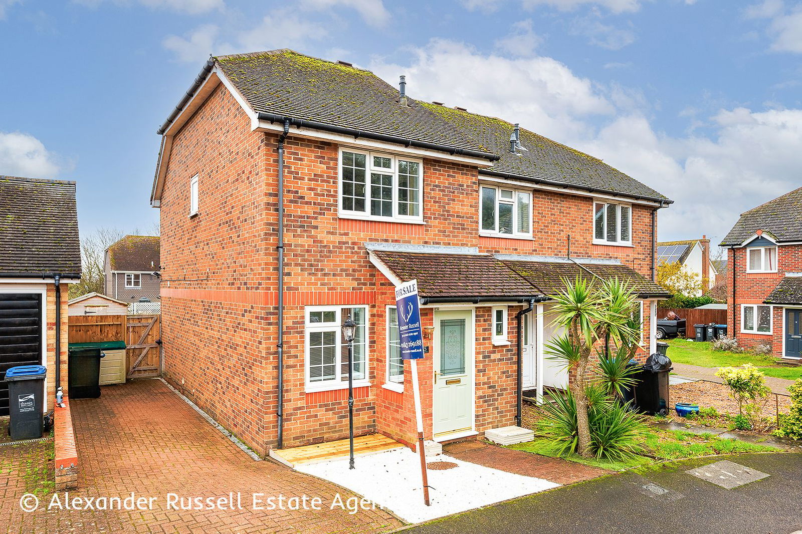 2 bedroom Terraced House Under Offer