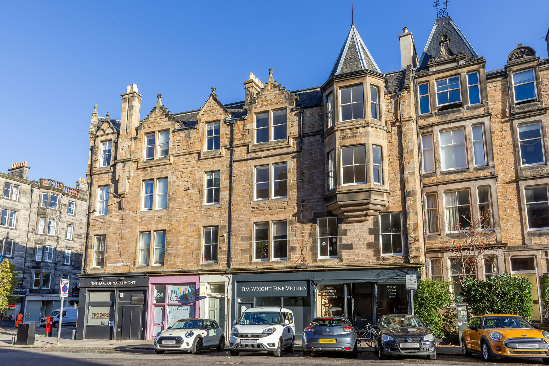 2 bedroom Flat For Sale