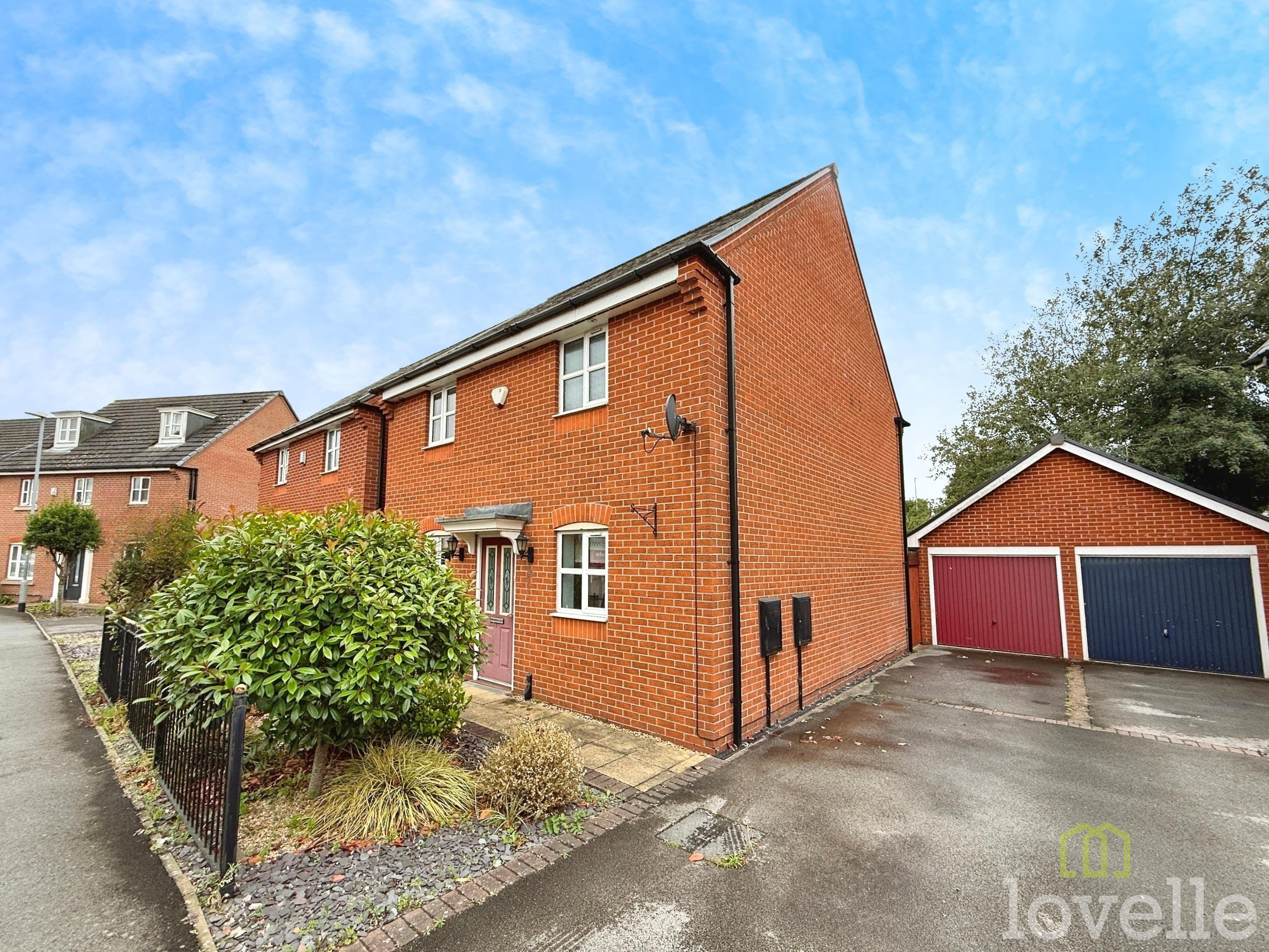 3 bedroom Detached house Under Offer