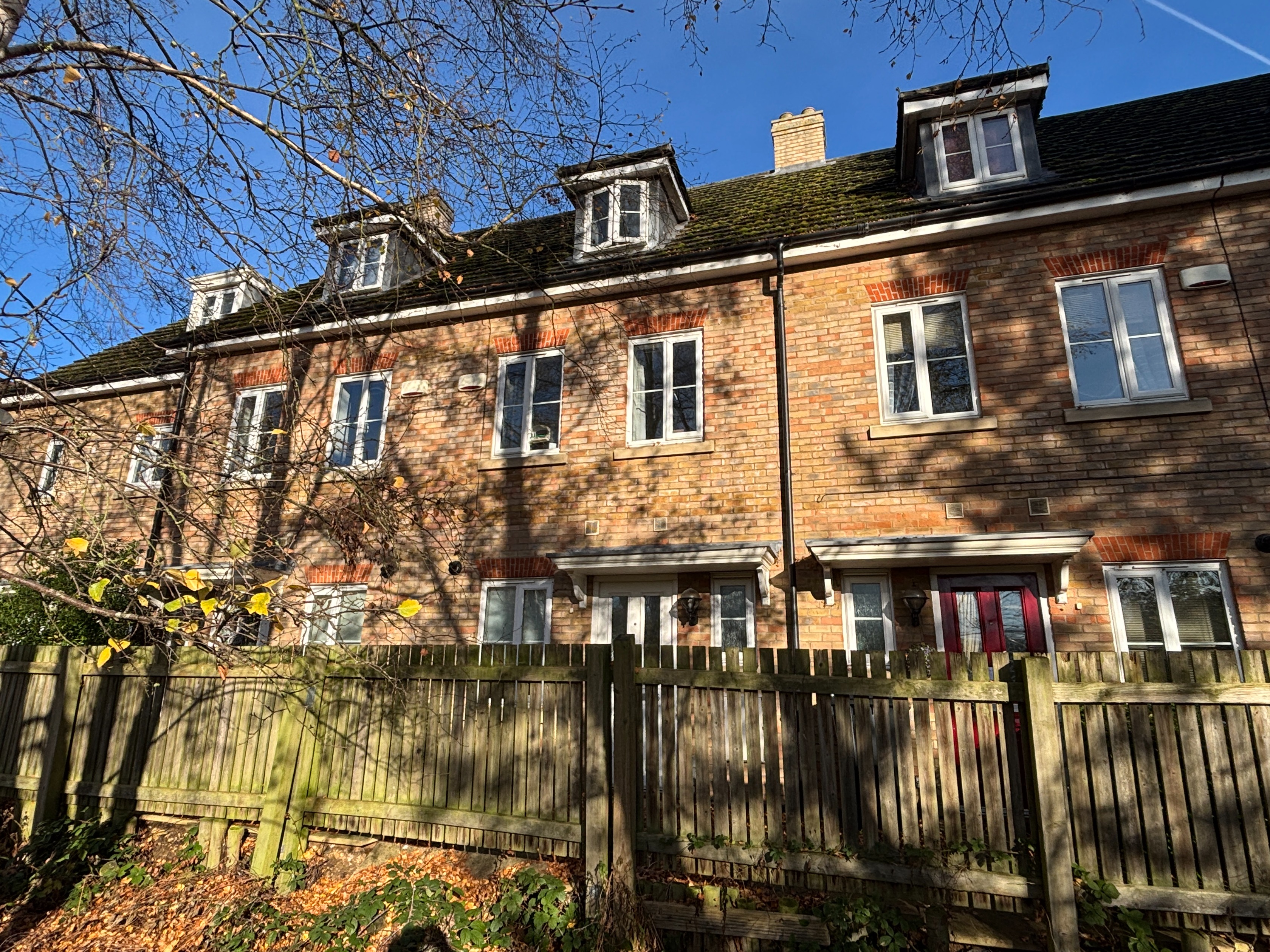 4 bedroom Terraced House For Sale