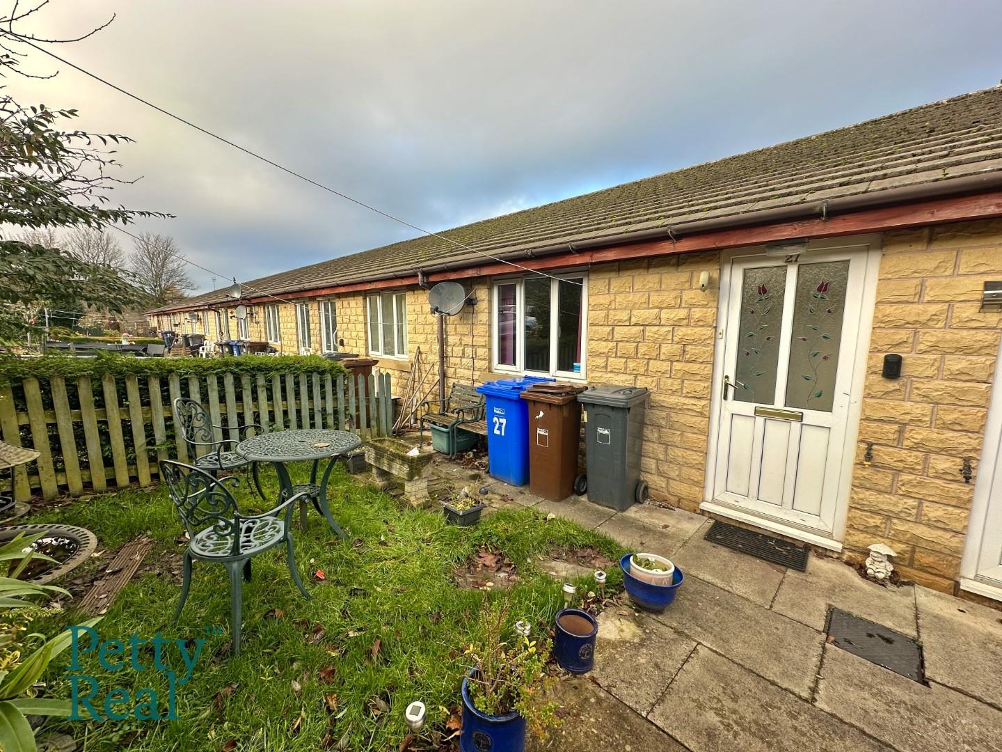 1 bedroom Detached bungalow Under Offer