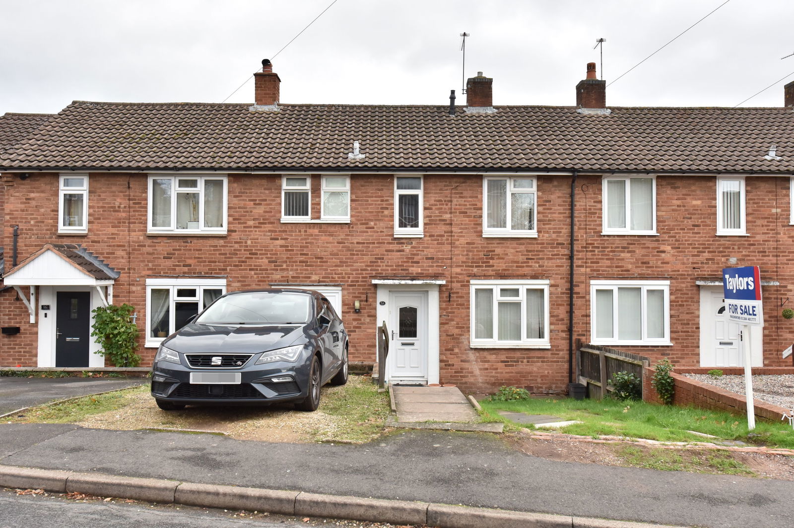 3 bedroom Terraced House Under Offer