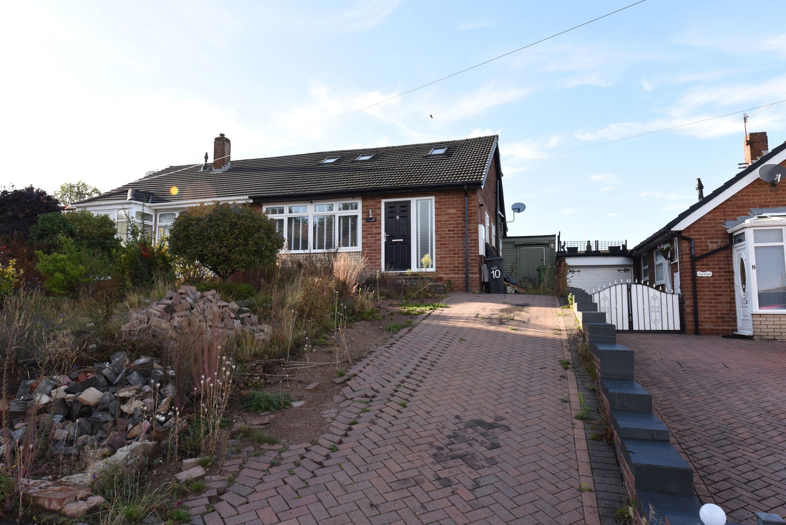 3 bedroom Detached bungalow Under Offer