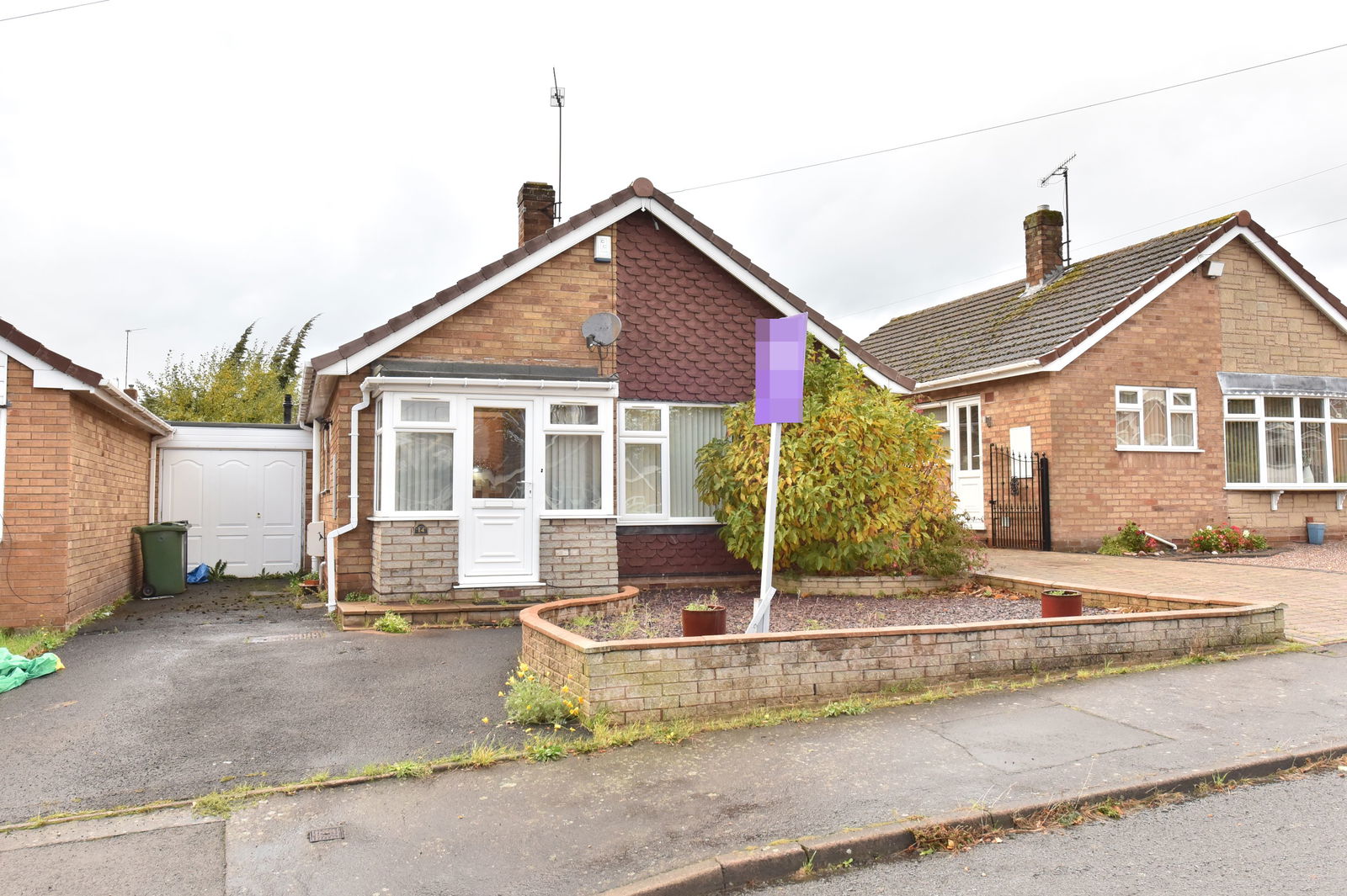 2 bedroom Detached bungalow Under Offer