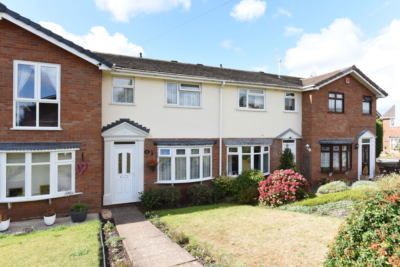 3 bedroom Terraced House Under Offer