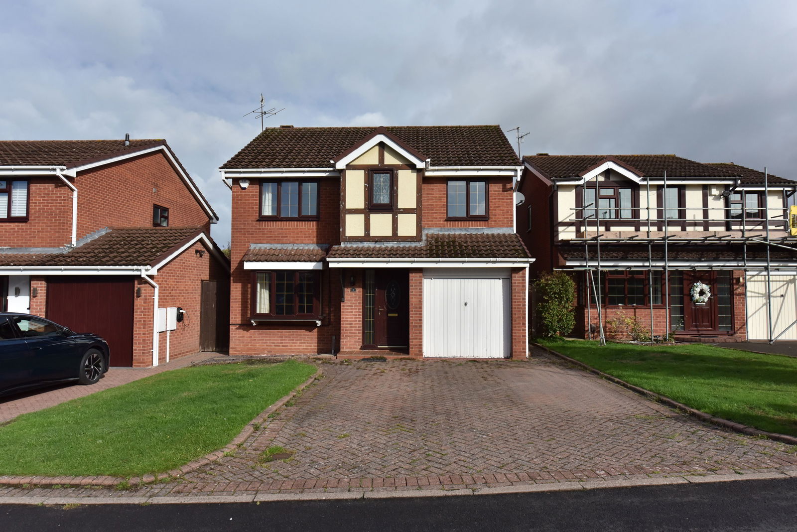 4 bedroom Detached house Under Offer