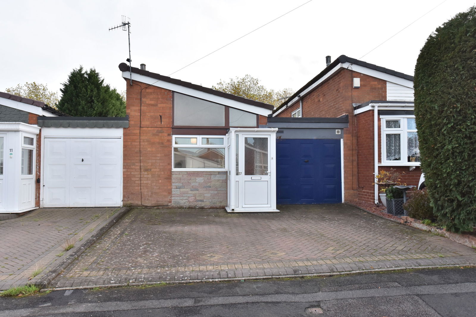 2 bedroom Terraced bungalow Under Offer
