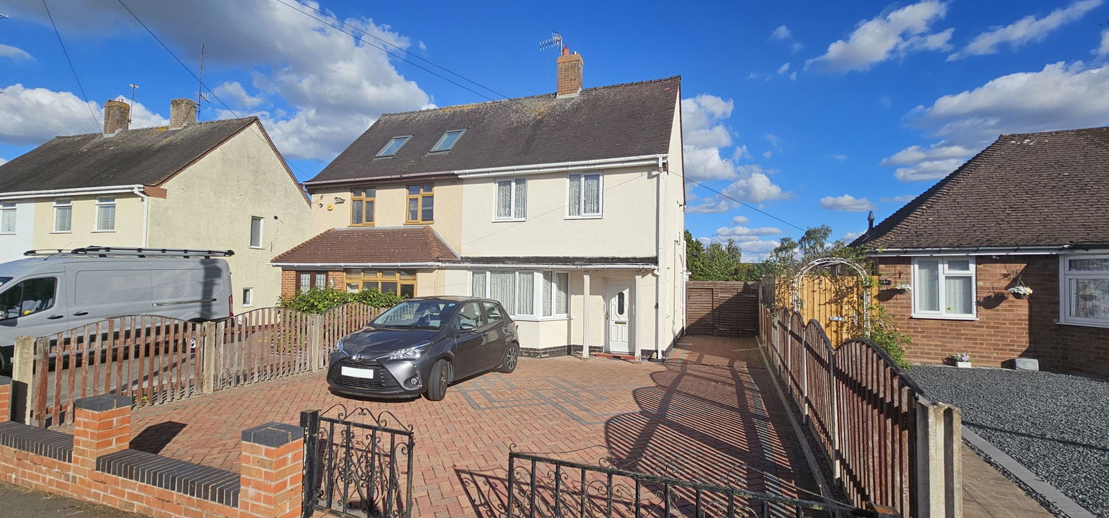 2 bedroom Semi-detached house For Sale