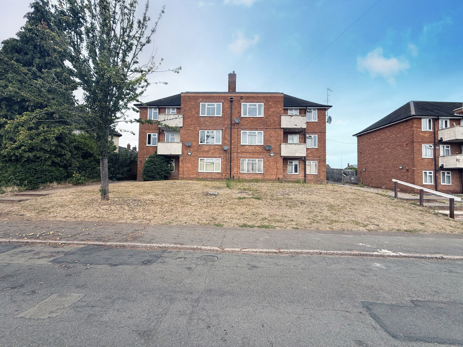 2 bedroom Flat share Under Offer