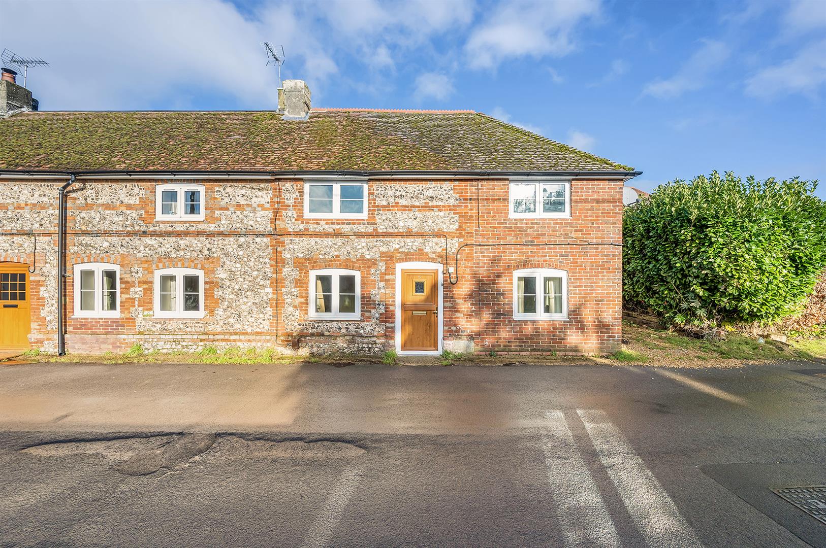 2 bedroom Cottage Under Offer