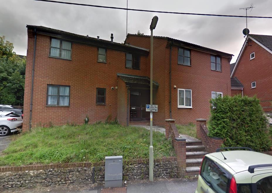  Studio flat To Let
