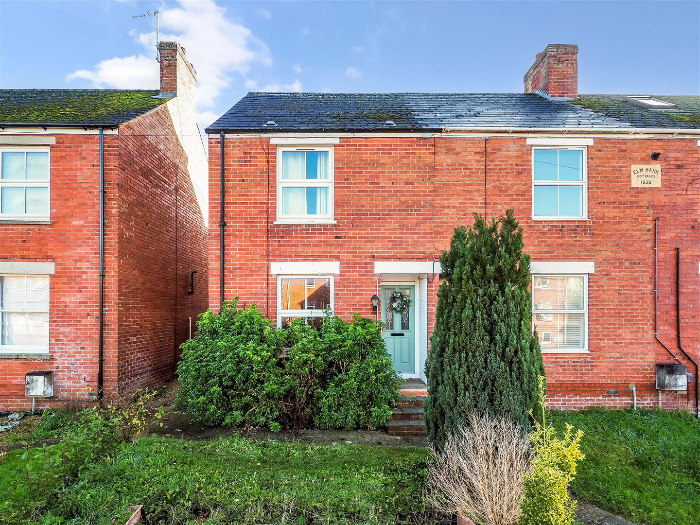 4 bedroom End of terrace house For Sale