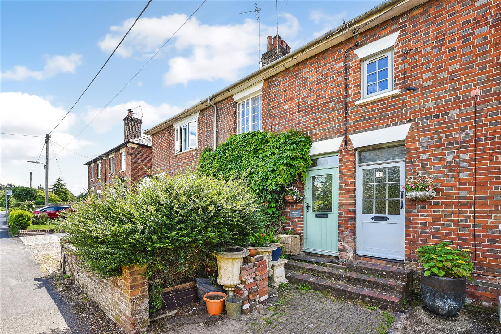 3 bedroom Cottage For Sale