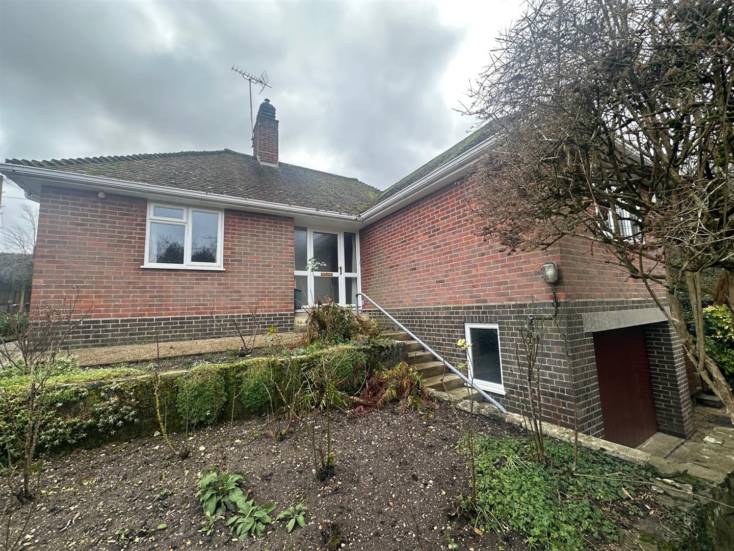 2 bedroom House (unspecified) To Let