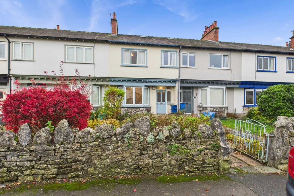 3 bedroom Stone House For Sale