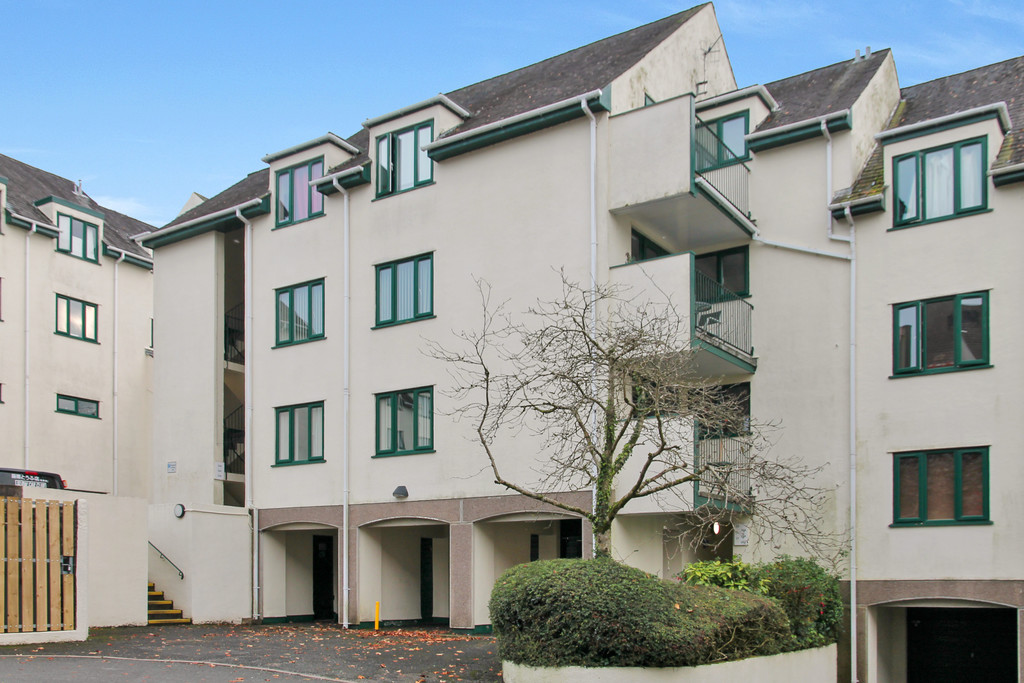 2 bedroom Flat share For Sale