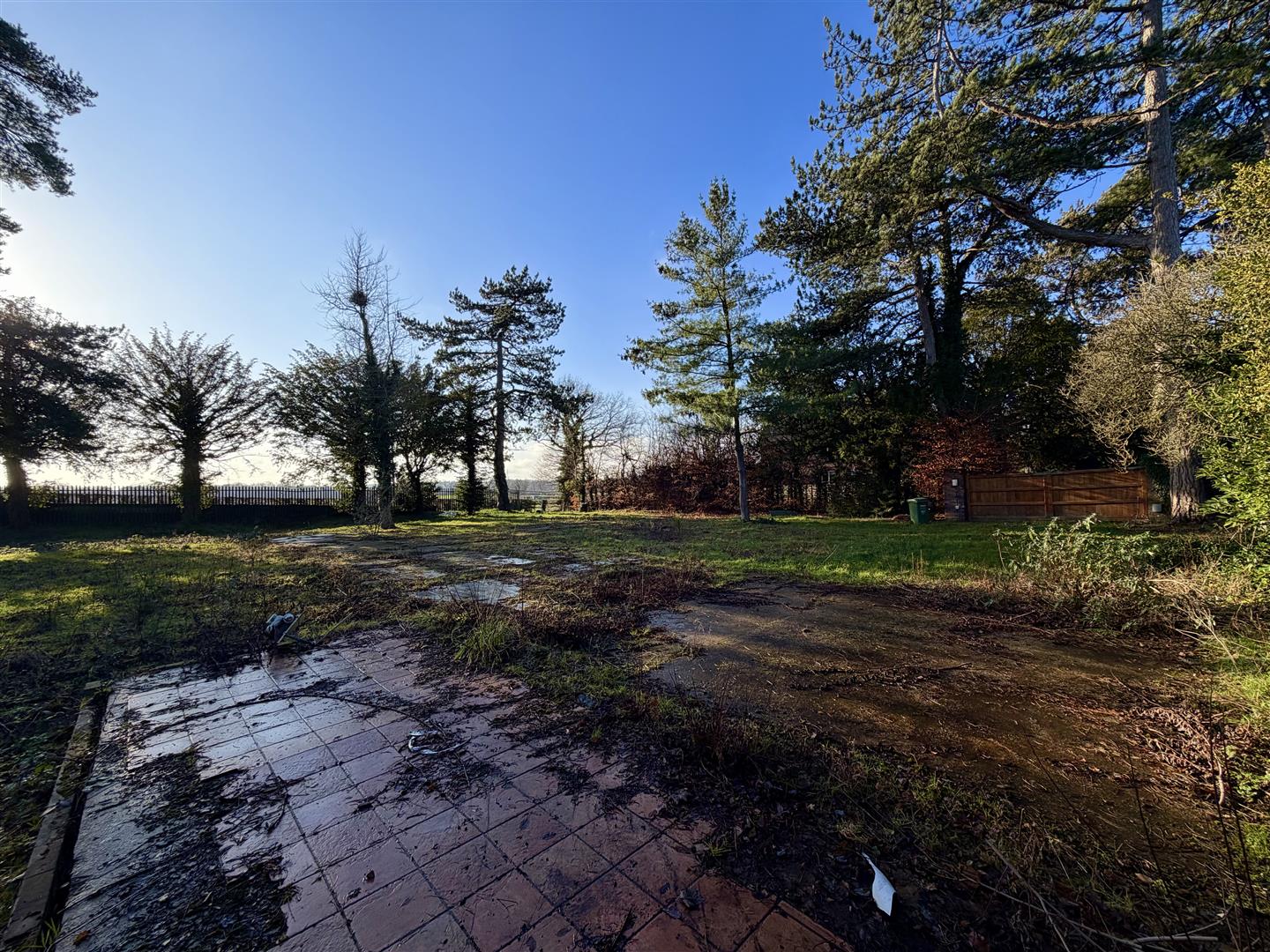 4 bedroom Plot For Sale