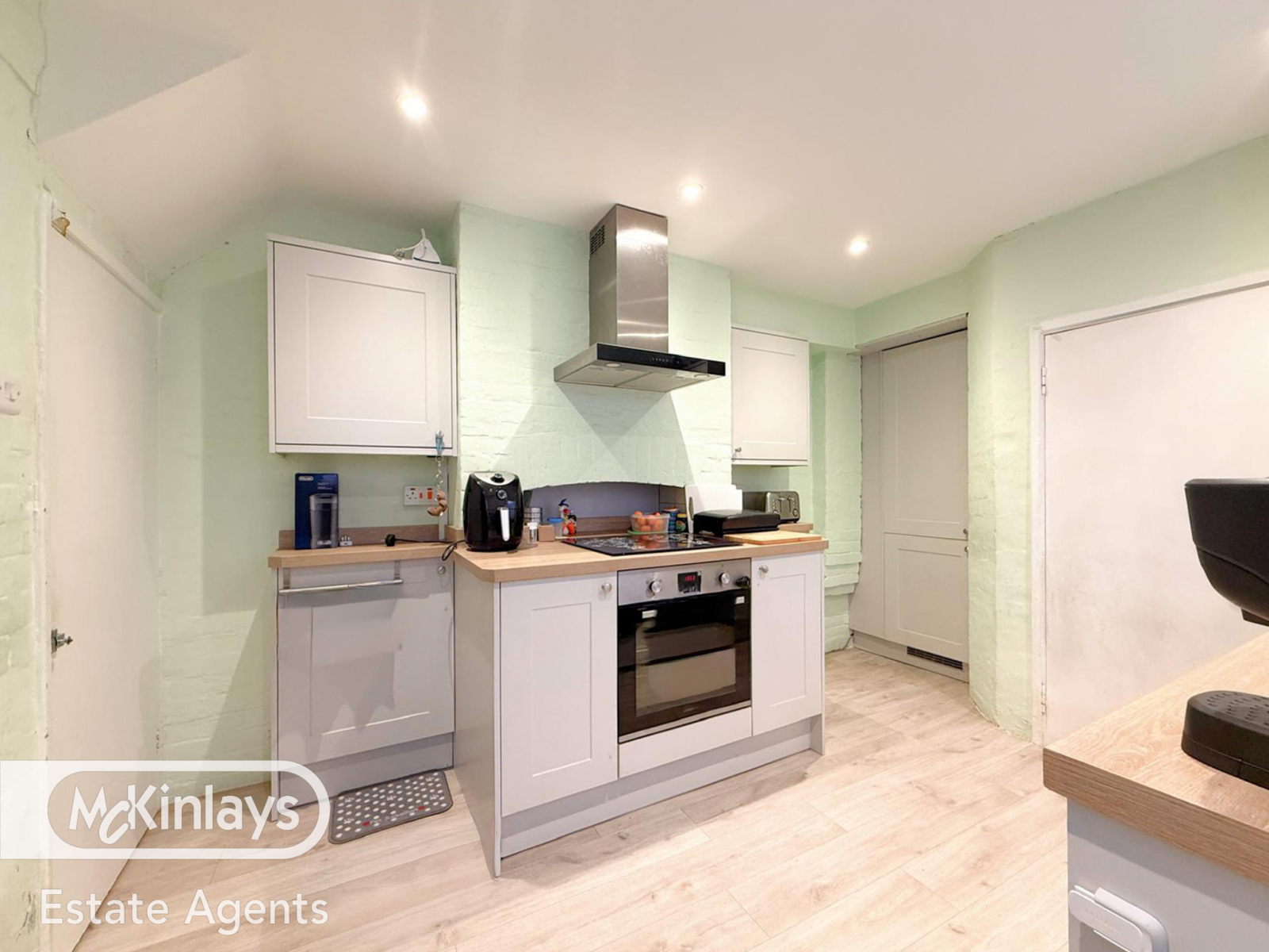 3 bedroom Terraced House Under Offer