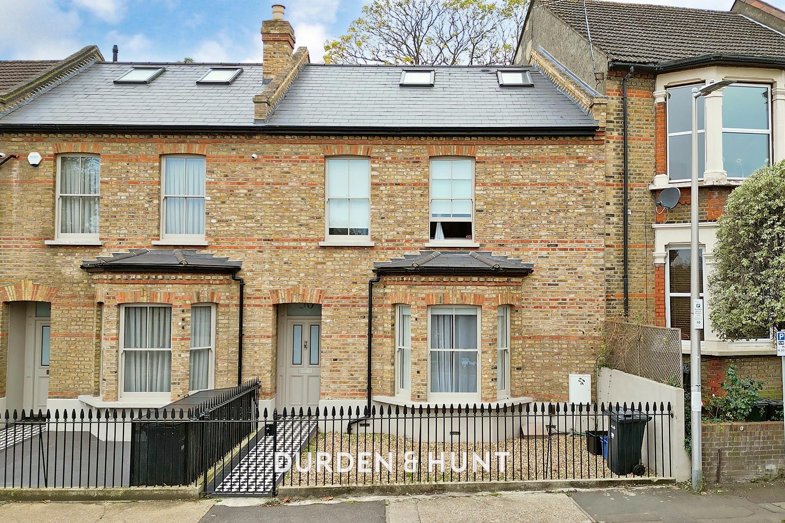 4 bedroom Detached house Sold