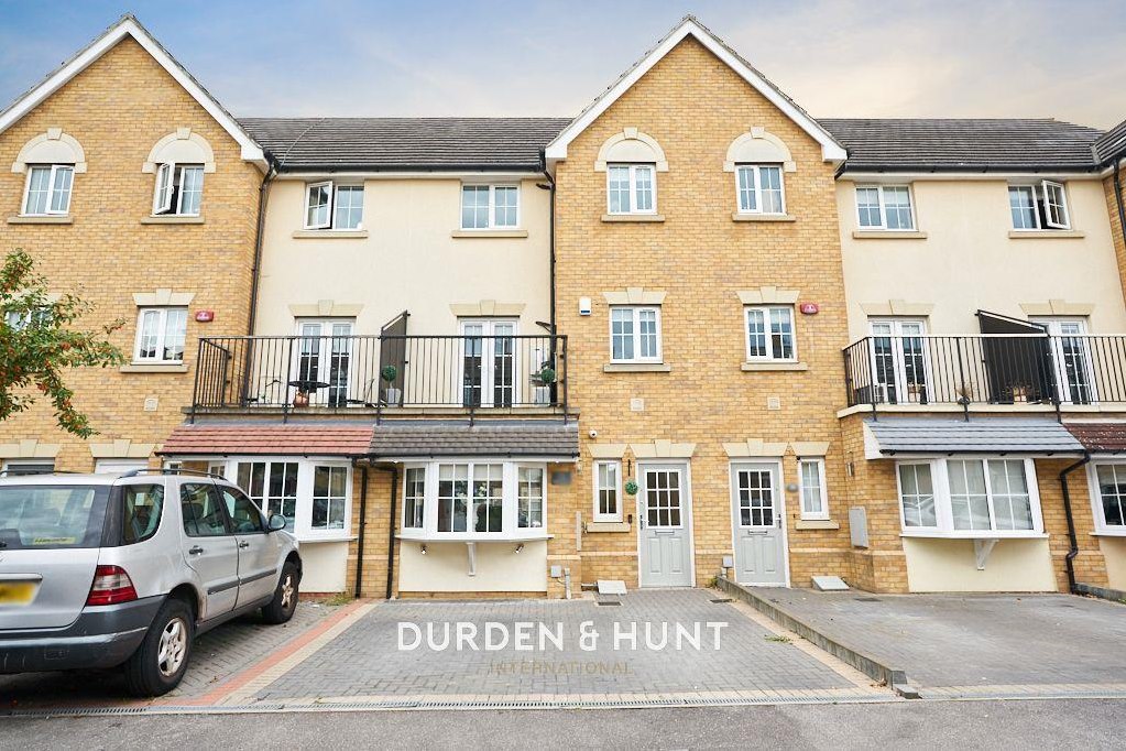 3 bedroom Town house Sold