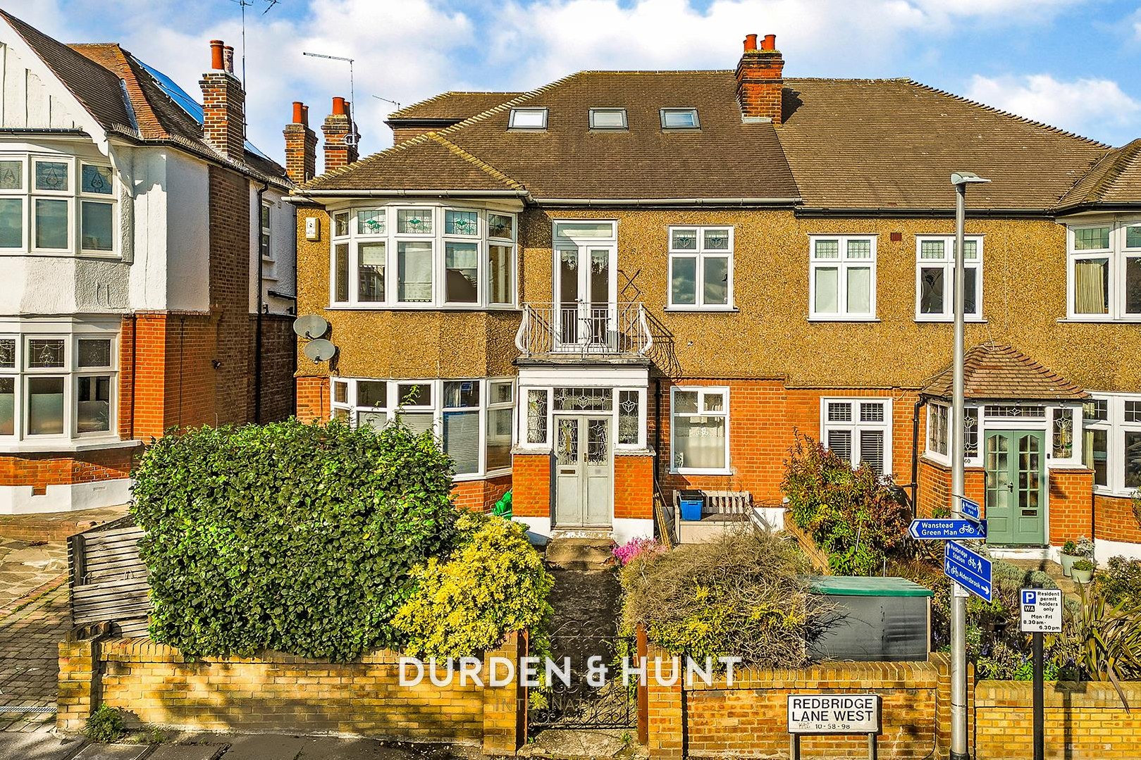 3 bedroom Maisonette For Sale