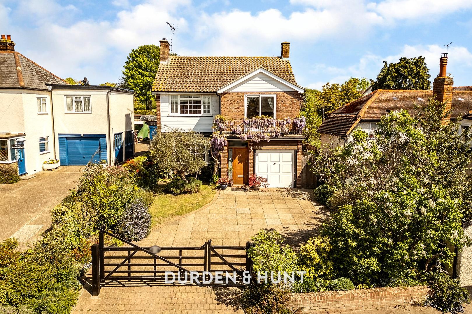 4 bedroom House (unspecified) For Sale