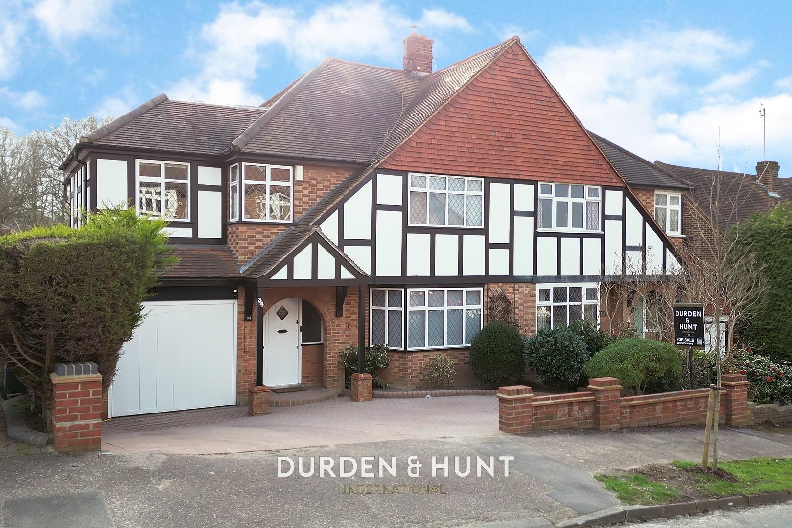 5 bedroom Semi-detached house Sold