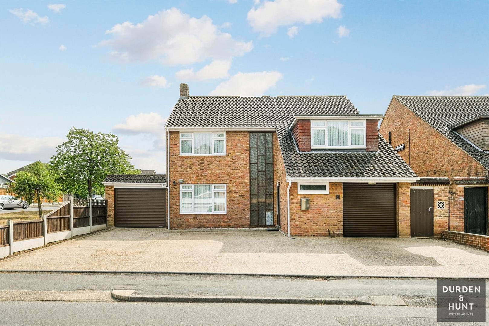 4 bedroom Detached house Sold