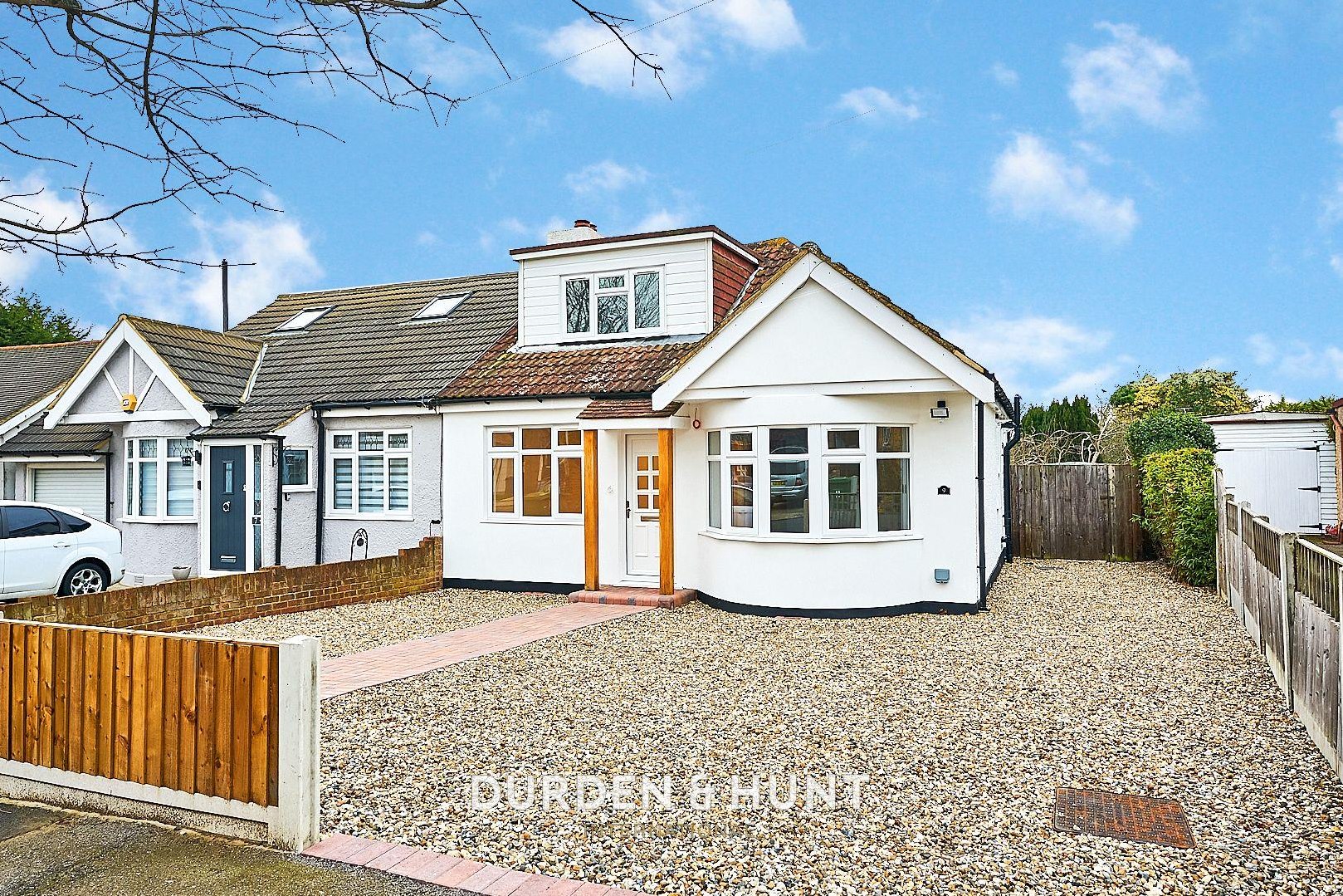 3 bedroom Semi-detached house Sold
