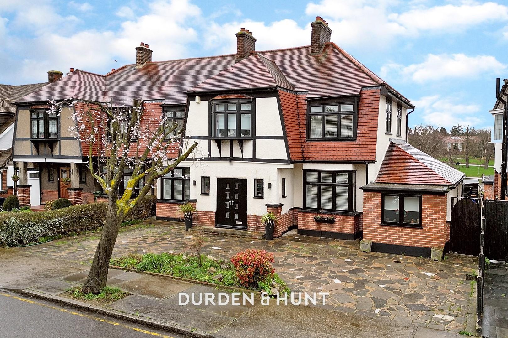 4 bedroom House (unspecified) Sold
