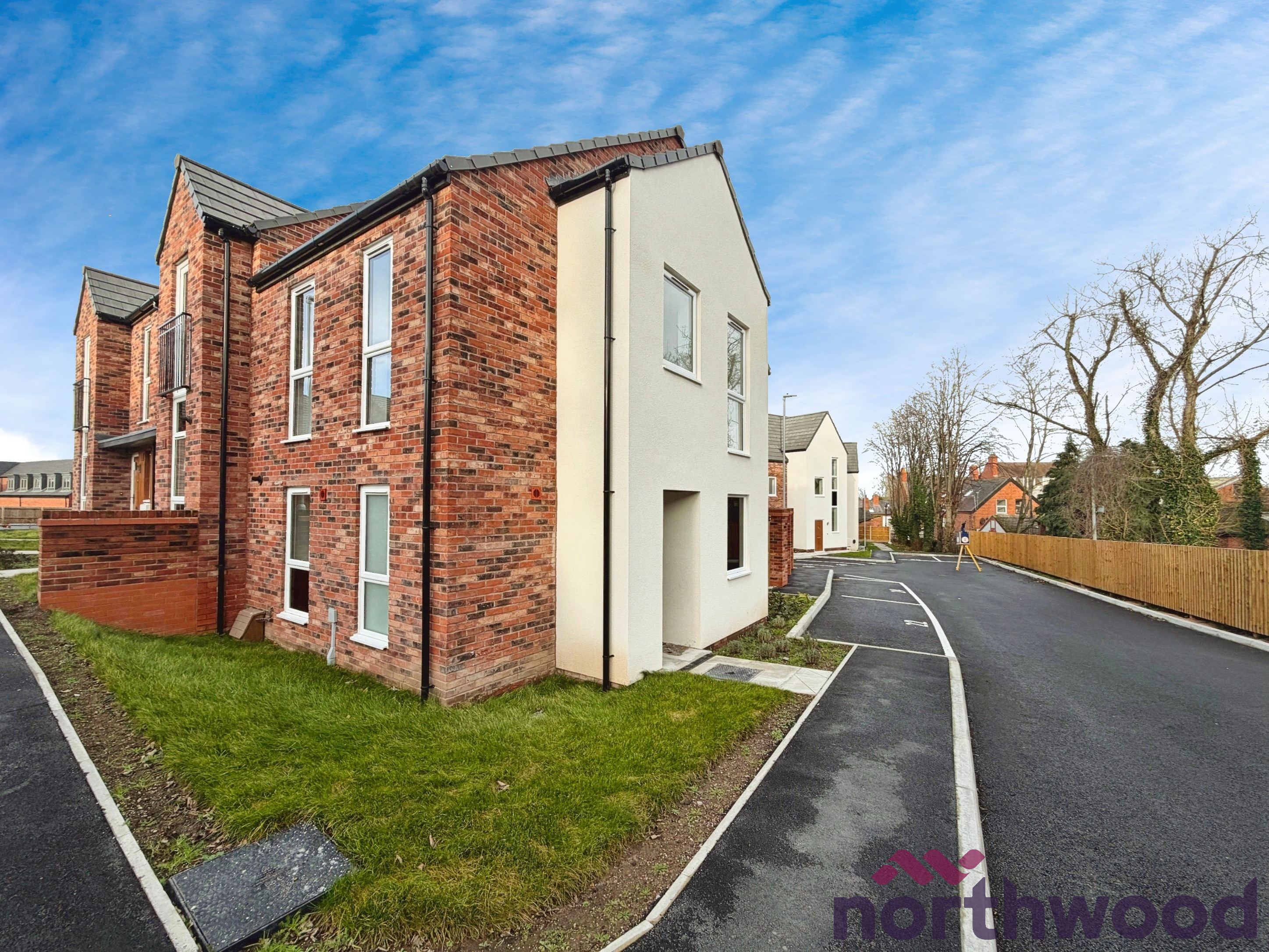 2 bedroom Mews house To Let